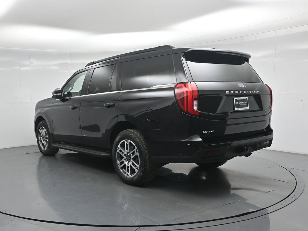 Certified 2025 Ford Expedition Active image 33