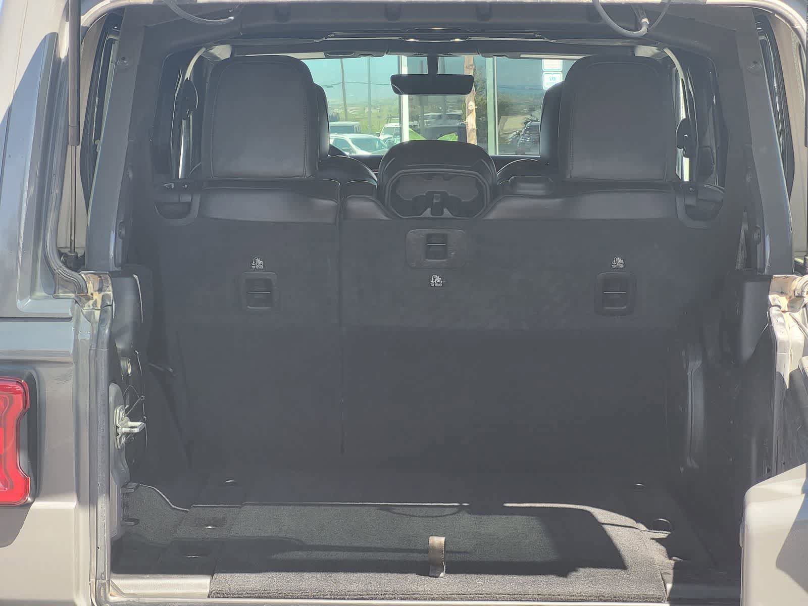 Used 2020 Jeep Wrangler Unlimited Rubicon AWD/4WD image 25