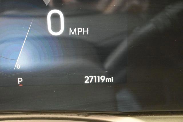 Used 2025 Buick Encore GX Preferred AWD/4WD image 11