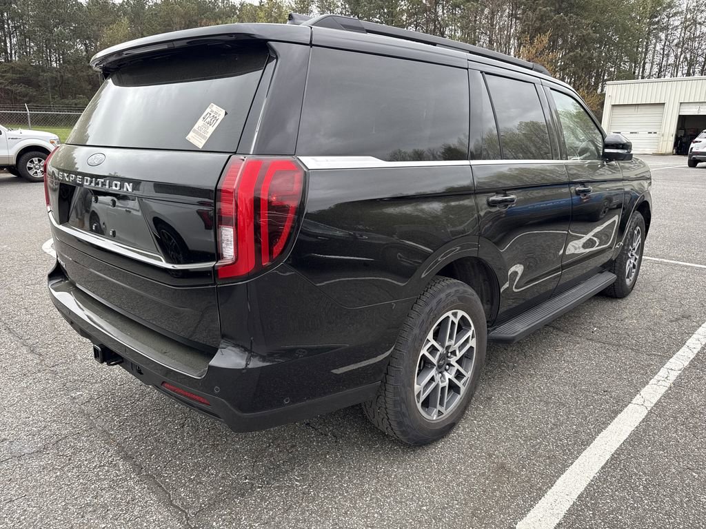 Used 2025 Ford Expedition Active AWD/4WD image 20