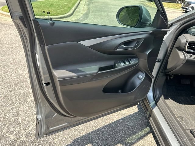 Used 2025 Buick Envista Preferred w/ Convenience I Package FWD image 13