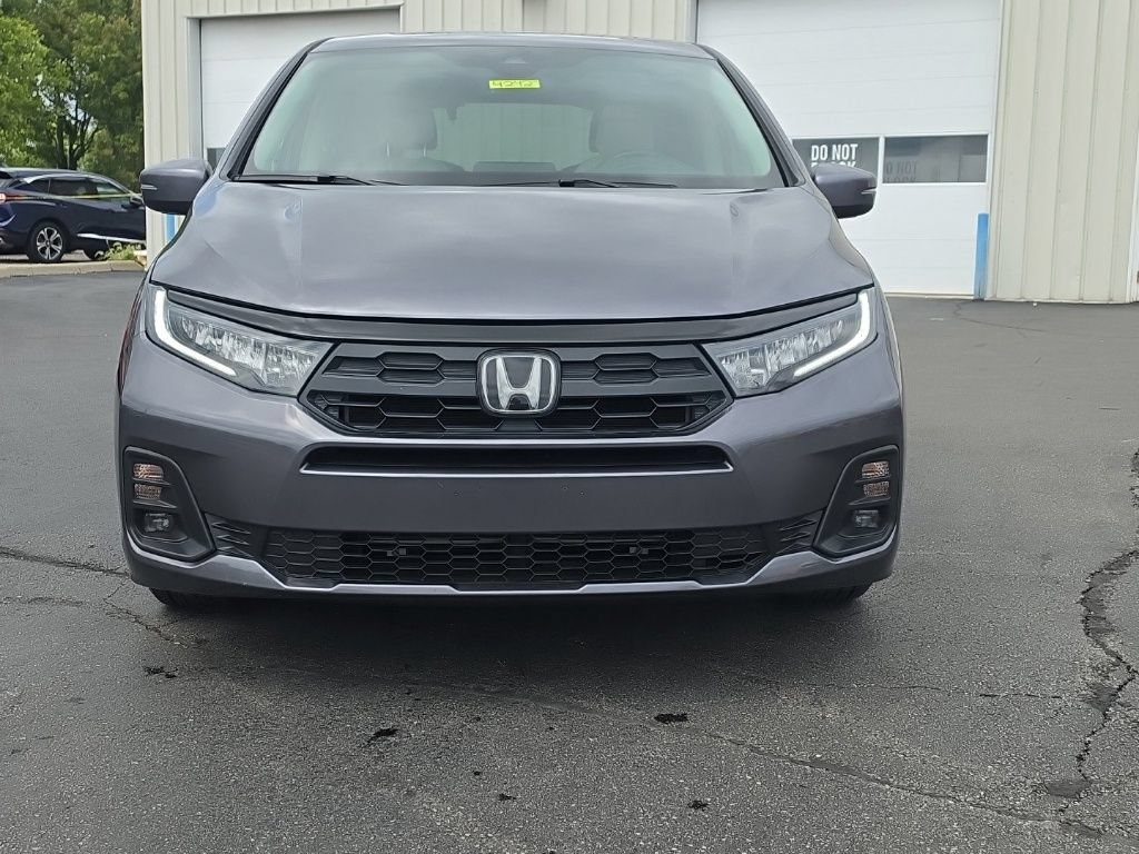 Used 2026 Honda Odyssey EX-L image 2