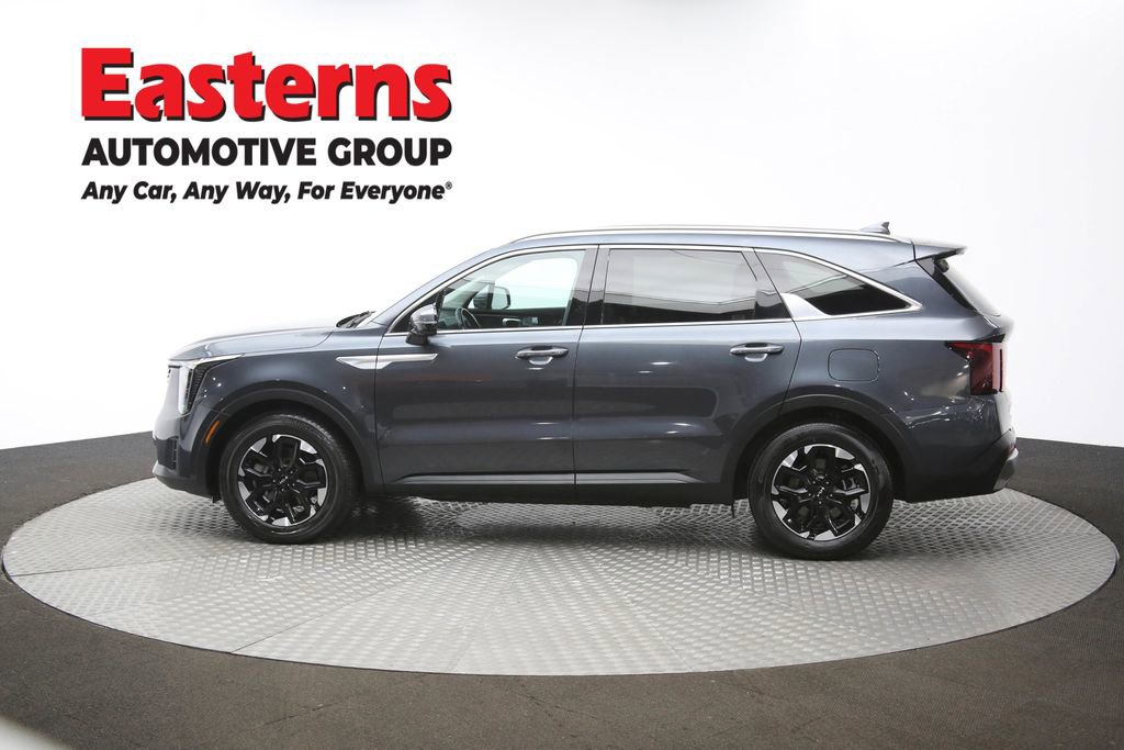 Used 2024 Kia Sorento S image 62