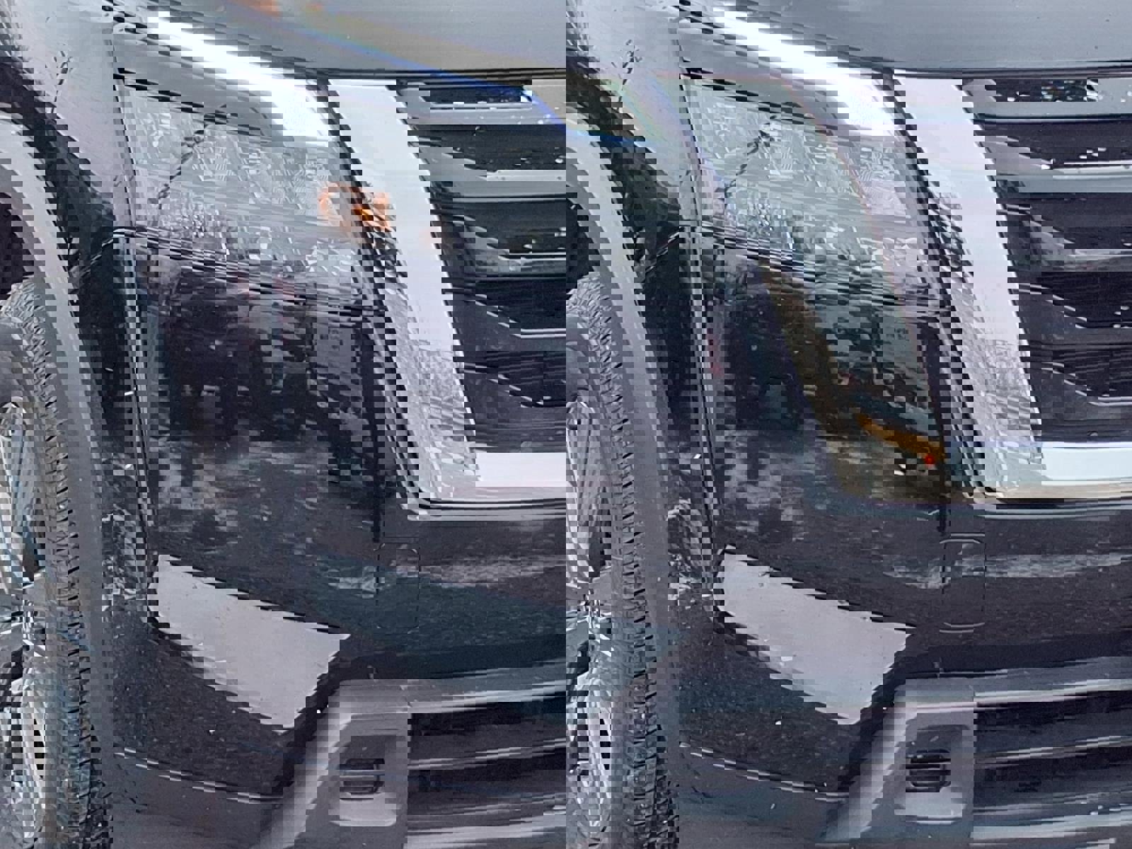 Used 2024 Nissan Pathfinder SV image 23