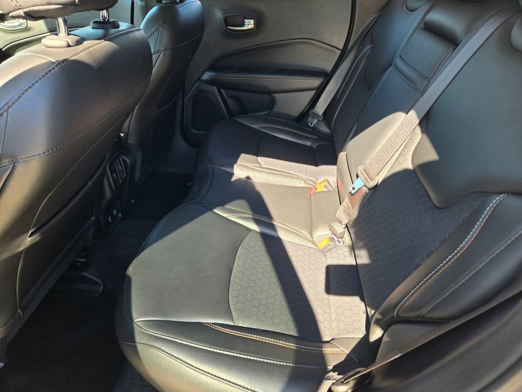 Used 2019 Jeep Compass Latitude AWD/4WD image 25