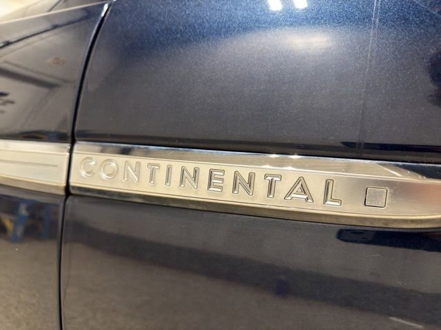 Used 2017 Lincoln Continental Reserve w/ Luxury Package AWD/4WD image 29