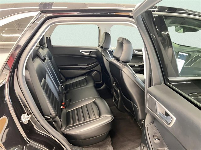 Used 2023 Ford Edge SEL image 8
