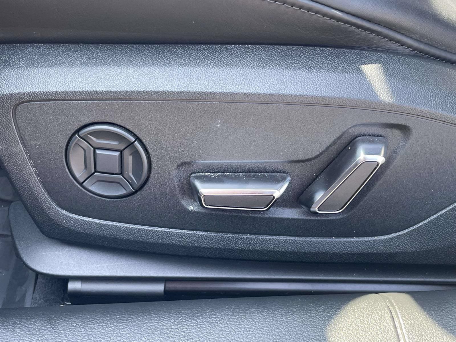 Certified 2023 Audi S6 Premium Plus AWD/4WD image 17