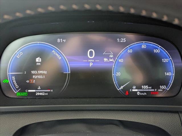 Used 2025 Toyota Crown AWD/4WD image 4