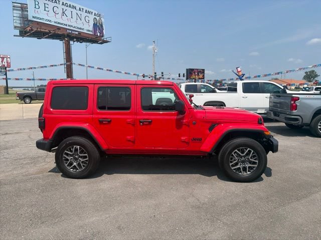 Used 2025 Jeep Wrangler Unlimited Sahara AWD/4WD image 7