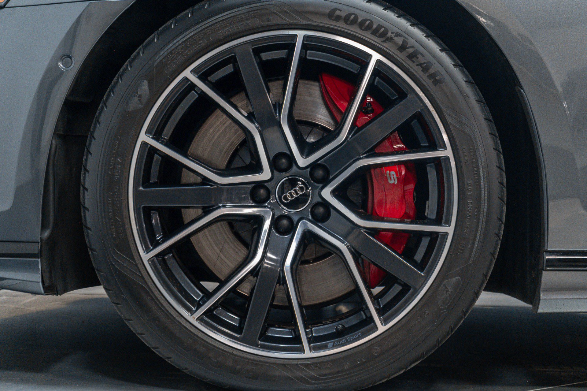 Used 2020 Audi S8 L AWD/4WD image 59