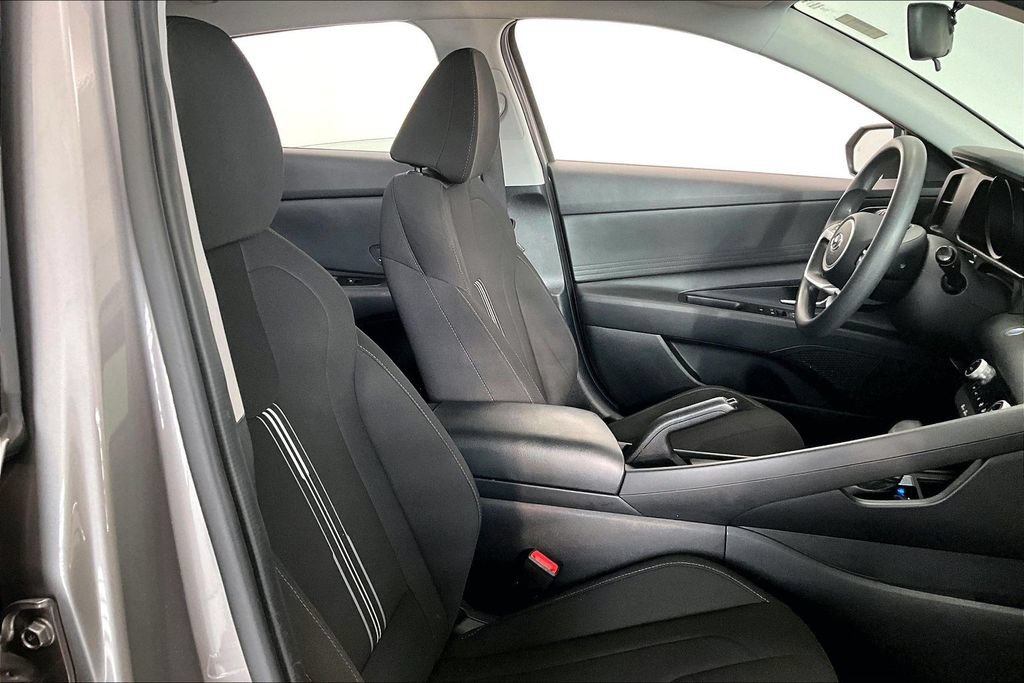 Certified 2021 Hyundai Elantra SEL FWD image 7