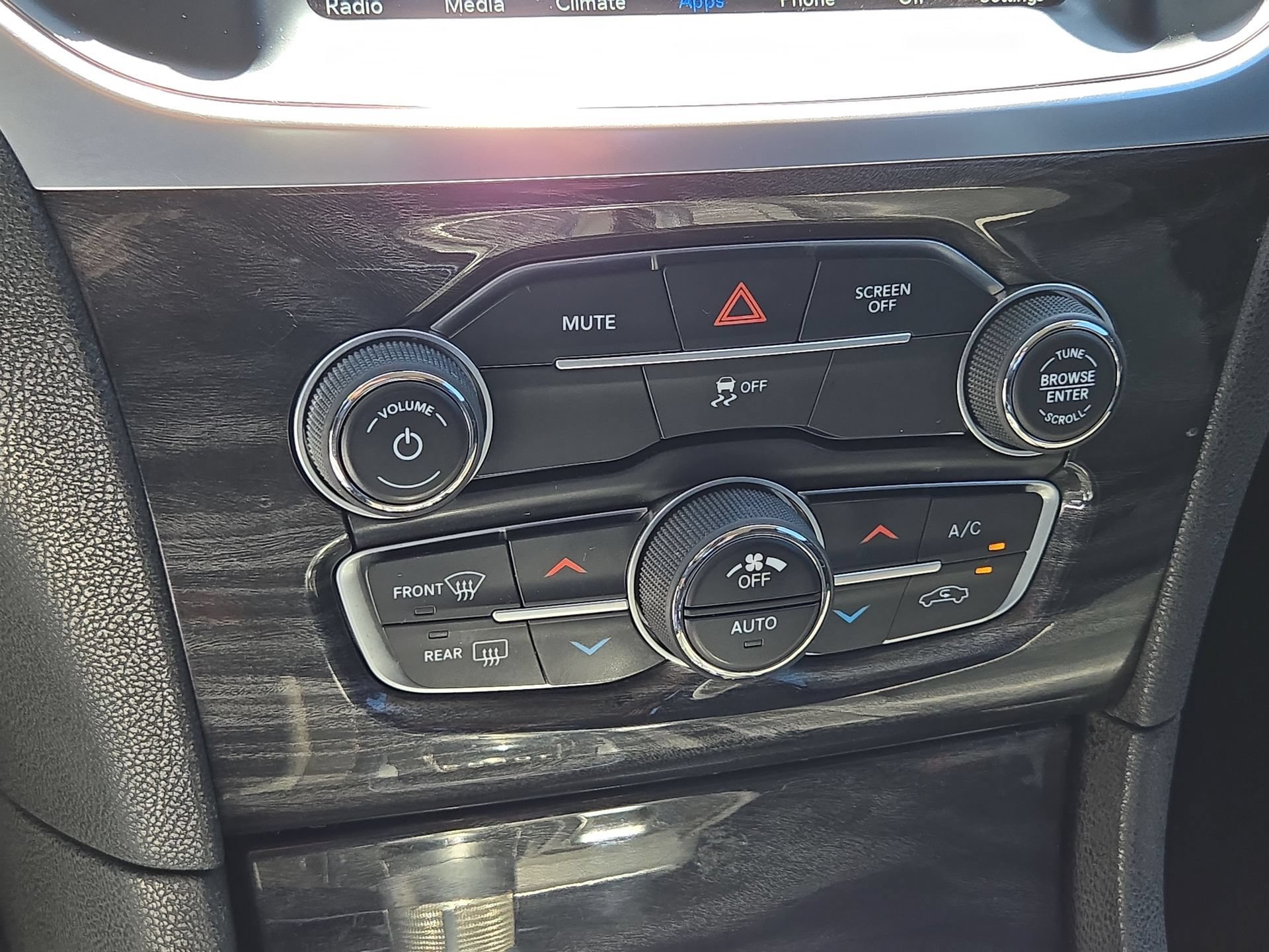 Used 2019 Chrysler 300 Touring w/ Sport Appearance Package RWD image 19