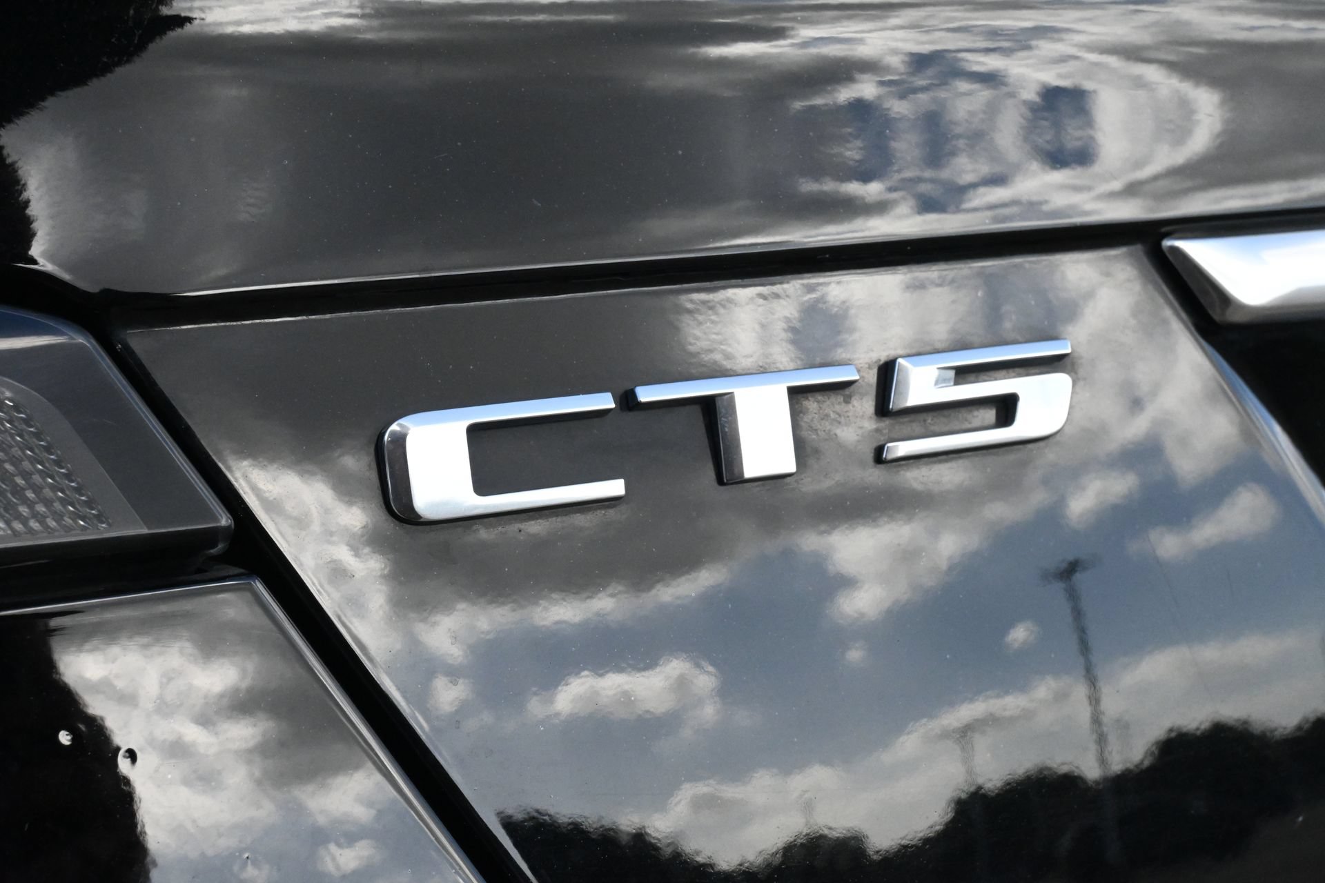 Used 2022 Cadillac CT5 Sport w/ Climate Package RWD image 20