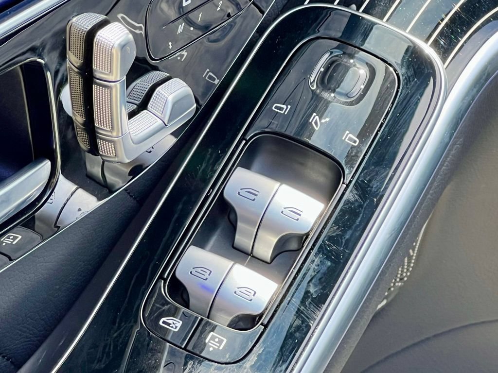 Certified 2022 Mercedes-Benz S 500 4MATIC image 33