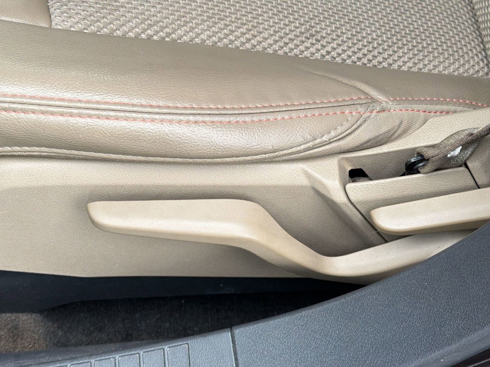 Used 2014 Jeep Compass Latitude w/ Sun/Sound Group image 14