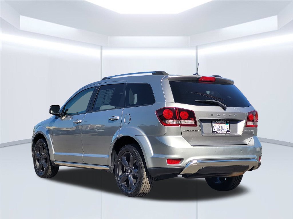 Used 2020 Dodge Journey Crossroad FWD image 6