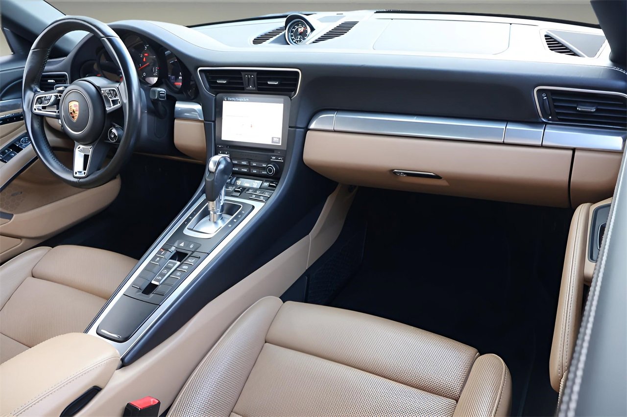 Used 2017 Porsche 911 Carrera image 16