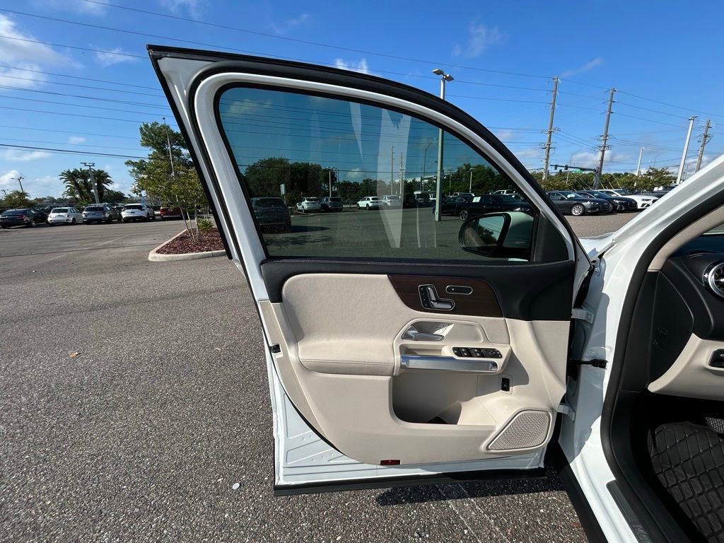 Used 2023 Mercedes-Benz GLB 250 4MATIC image 61