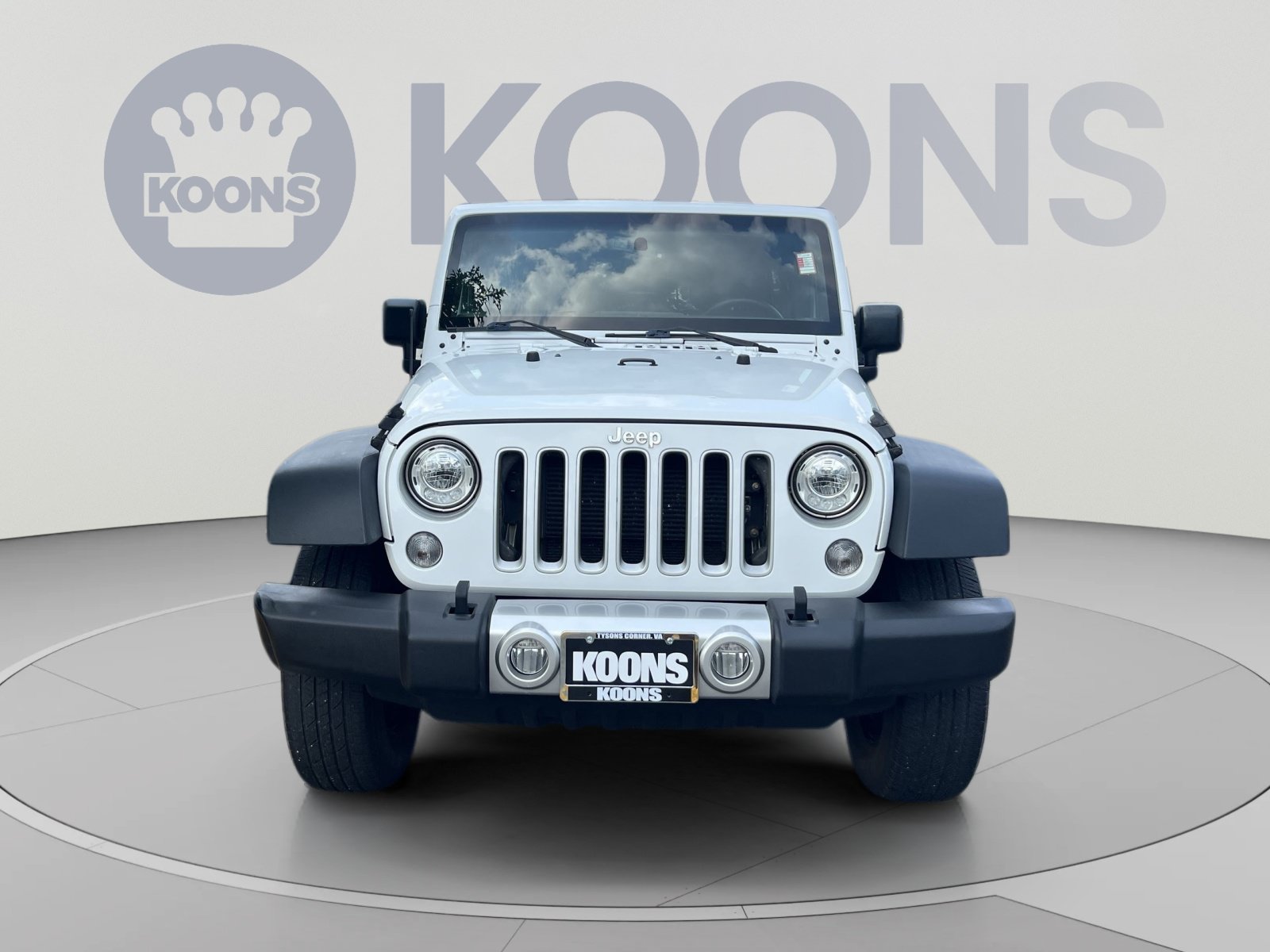 Used 2017 Jeep Wrangler Unlimited Sahara w/ Connectivity Group AWD/4WD image 10