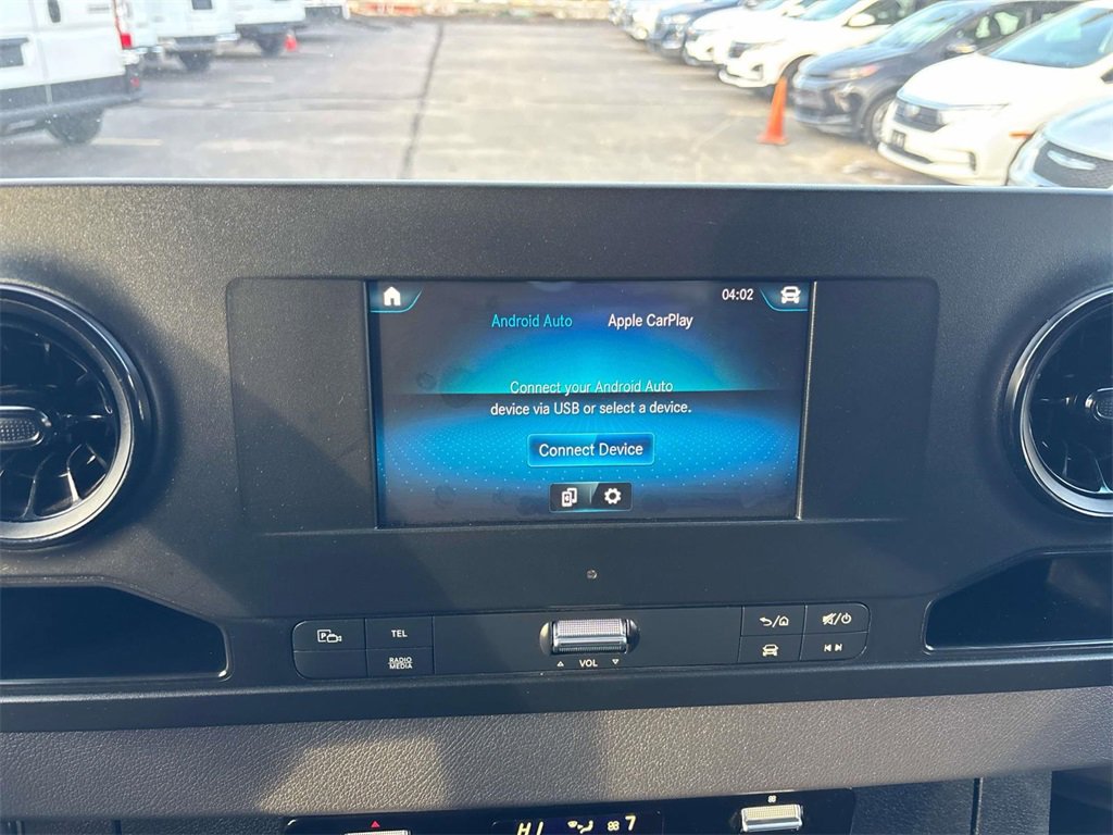 Used 2022 Mercedes-Benz Sprinter 4500 image 26