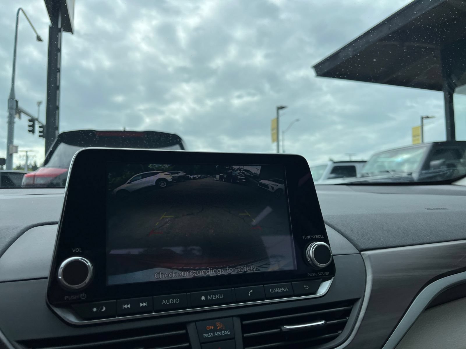 Used 2025 Nissan Altima 2.5 SV FWD image 20