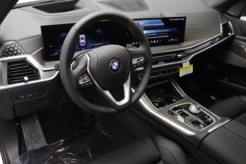 New 2026 BMW X5 xDrive50e w/ Executive Package AWD/4WD image 7