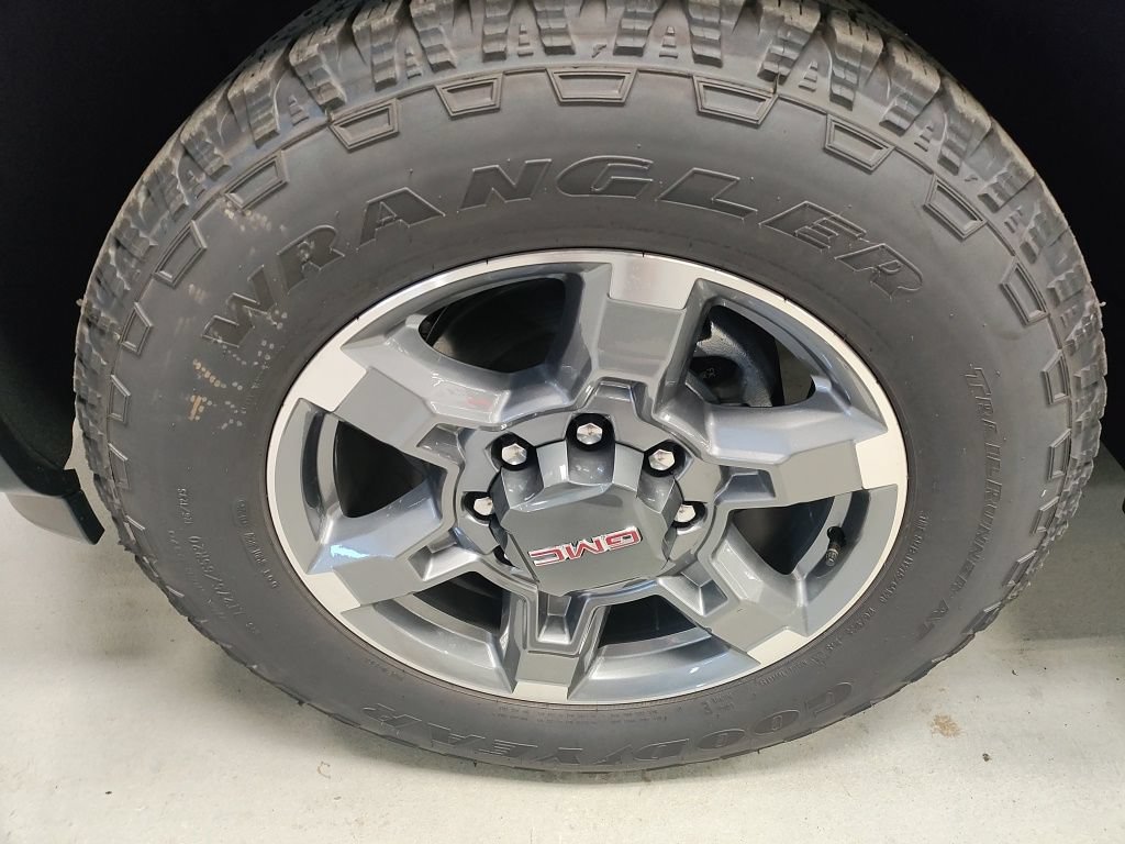 New 2026 GMC Sierra 2500 SLE w/ SLE Convenience Package AWD/4WD image 13