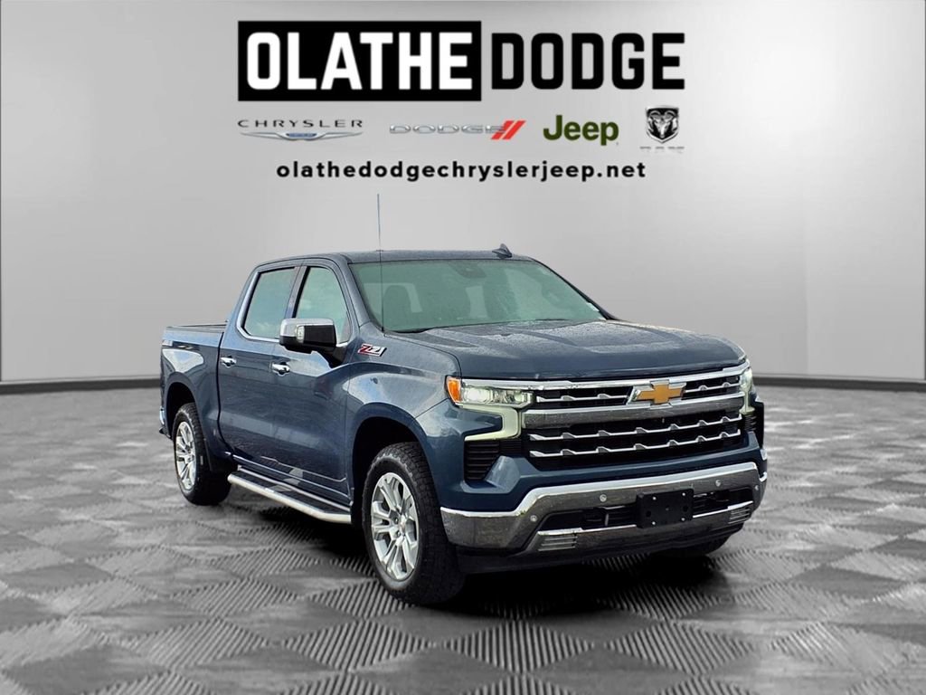Used 2024 Chevrolet Silverado 1500 LTZ w/ LTZ Premium Package AWD/4WD image 30