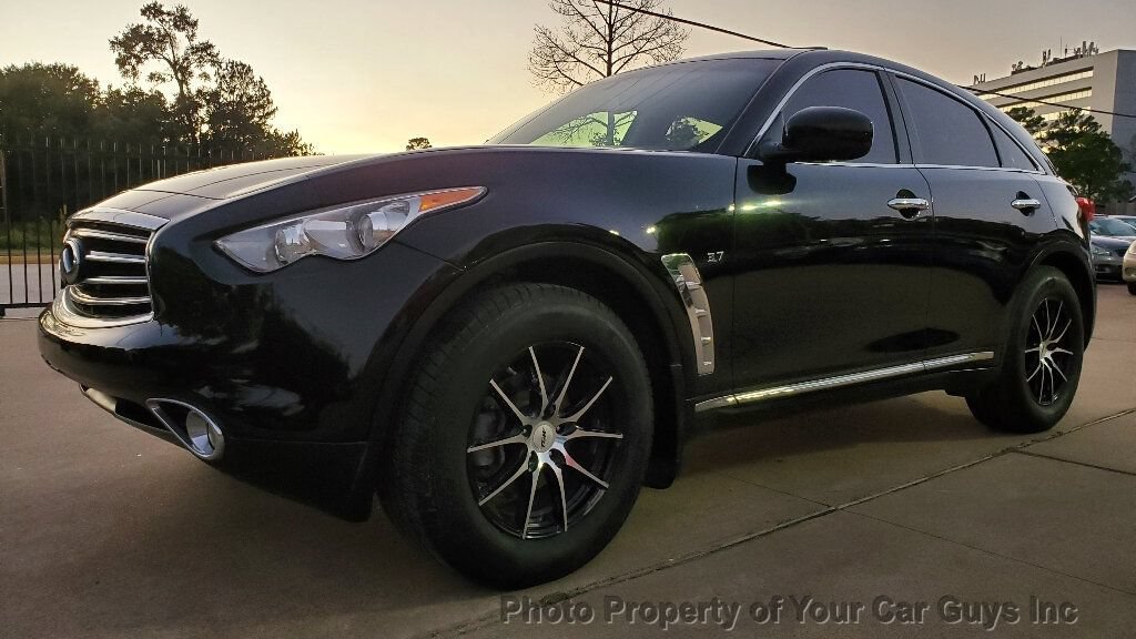Used 2014 INFINITI QX70 2WD video 1