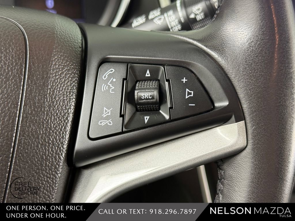 Used 2020 Chevrolet Trax LT w/ Redline Edition image 25