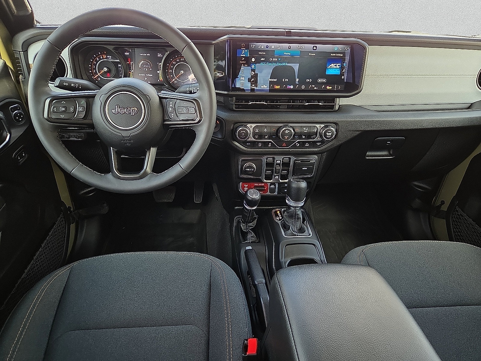 Used 2025 Jeep Gladiator Sport AWD/4WD image 11