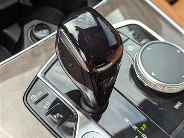 Used 2023 BMW X5 sDrive40i w/ M Sport Package image 12