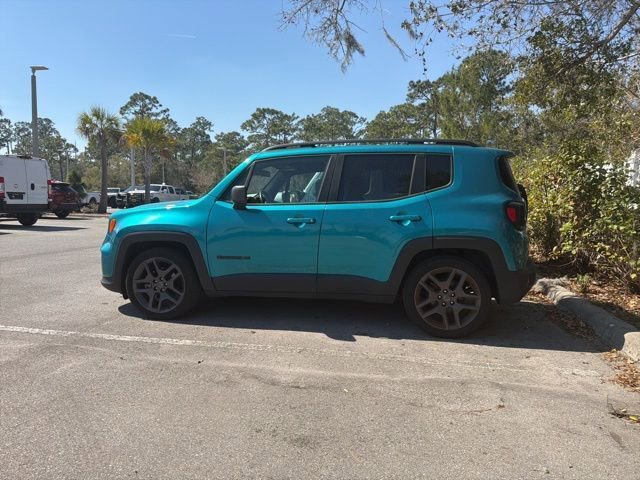 Used 2021 Jeep Renegade Latitude w/ Sun & Sound Group image 3