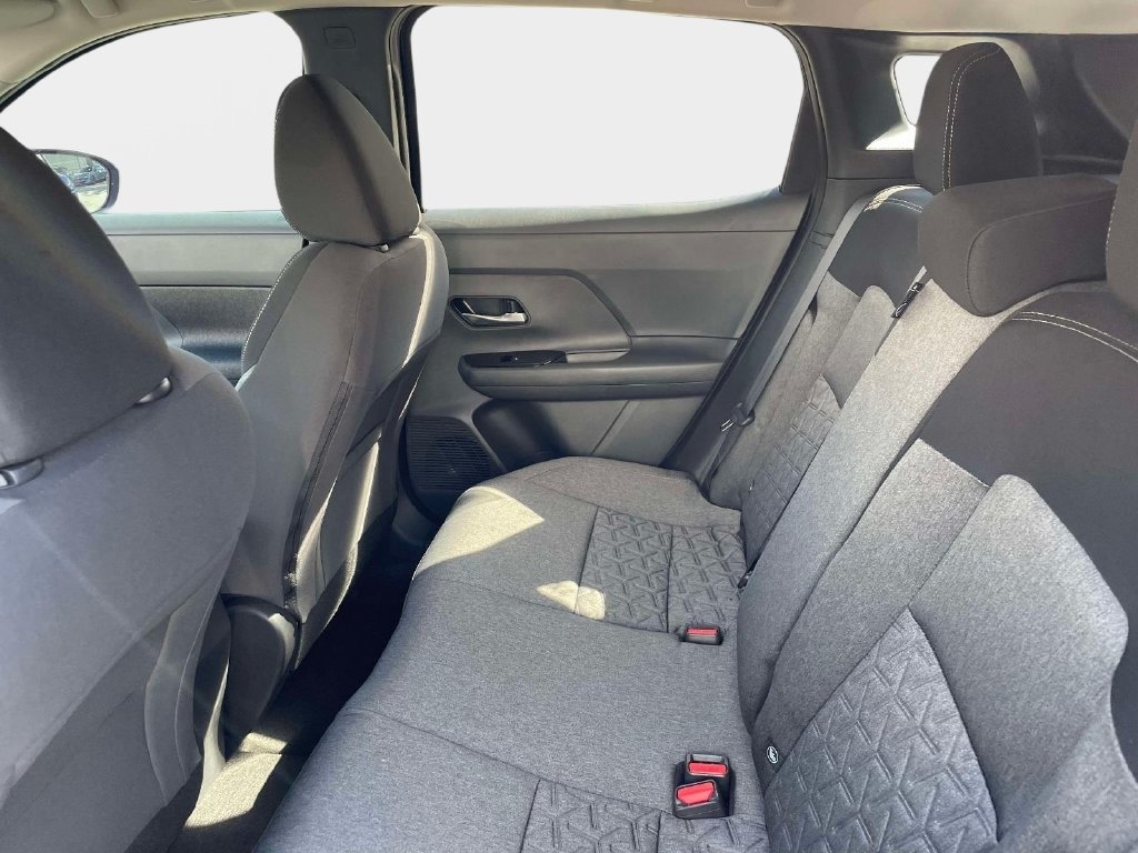 New 2027 Nissan Kicks SV FWD image 16