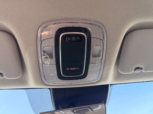 Used 2025 Hyundai Elantra Hybrid image 23