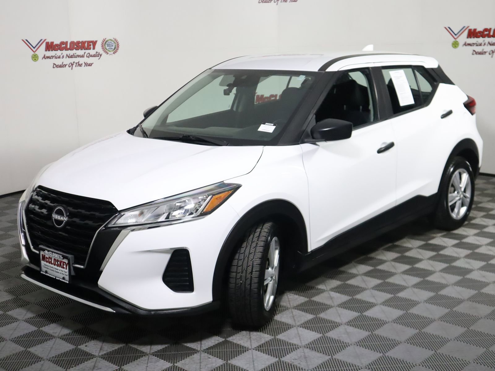 Used 2022 Nissan Kicks S image 13