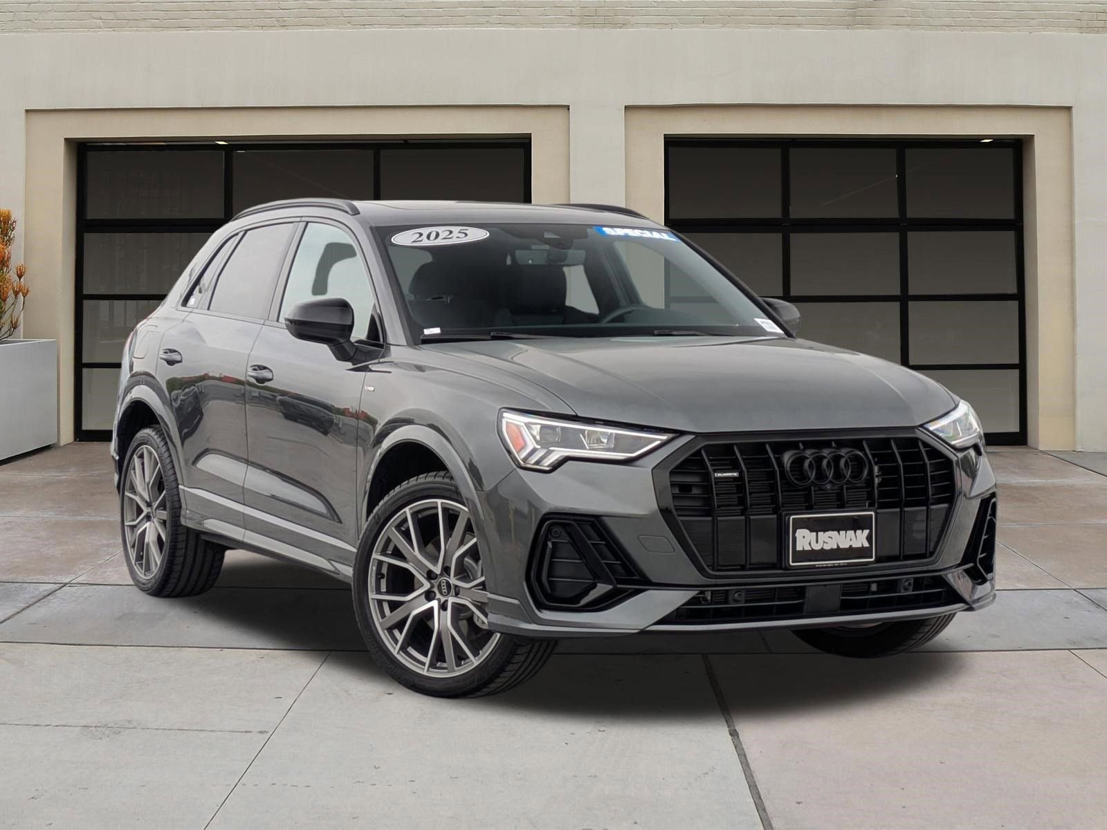 Used 2025 Audi Q3 2.0T Premium Plus w/ Premium Plus Package image 33