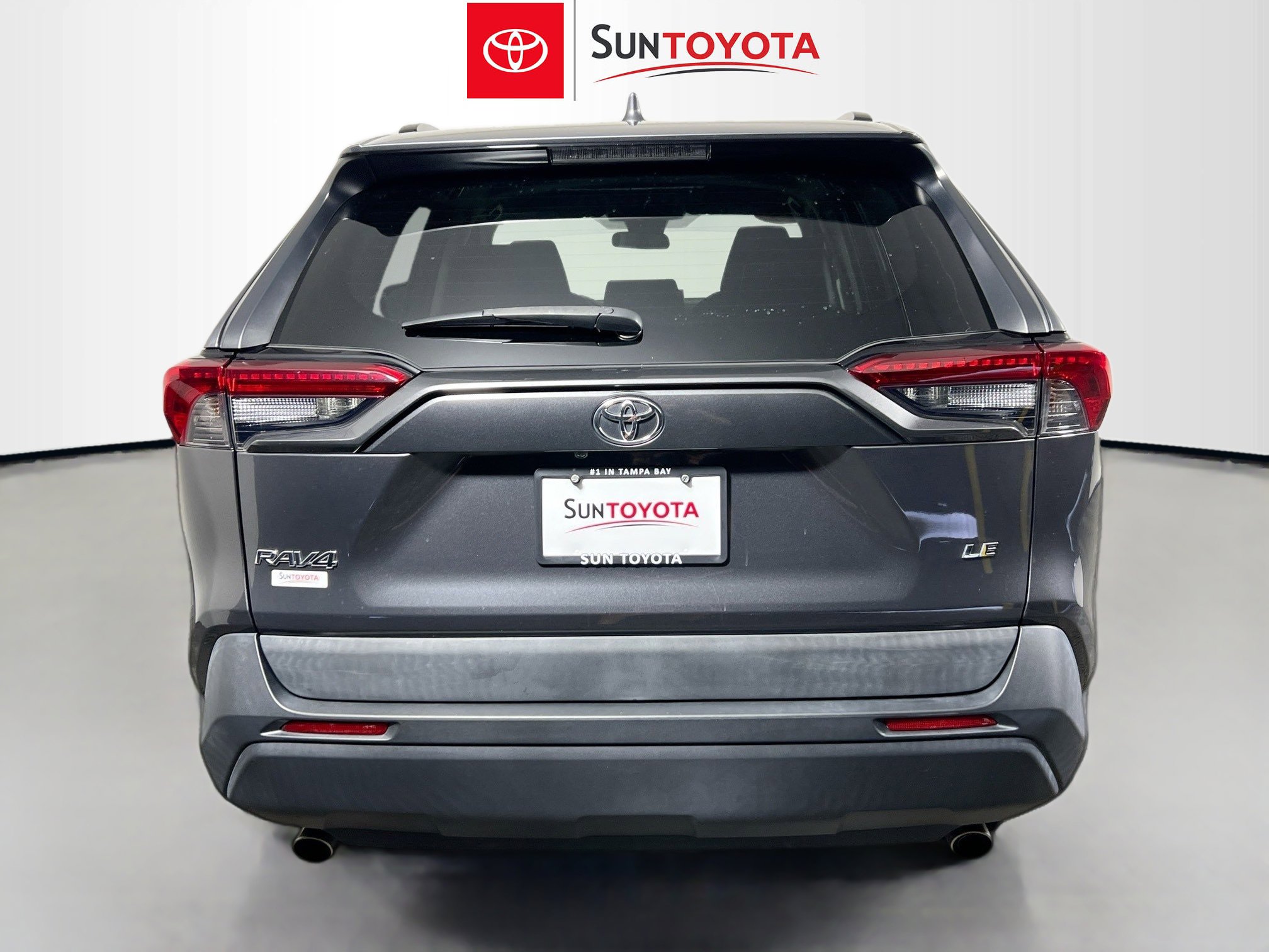 Used 2019 Toyota RAV4 LE FWD image 5