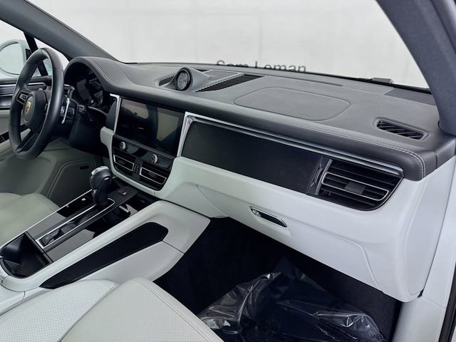 Used 2022 Porsche Macan GTS image 31