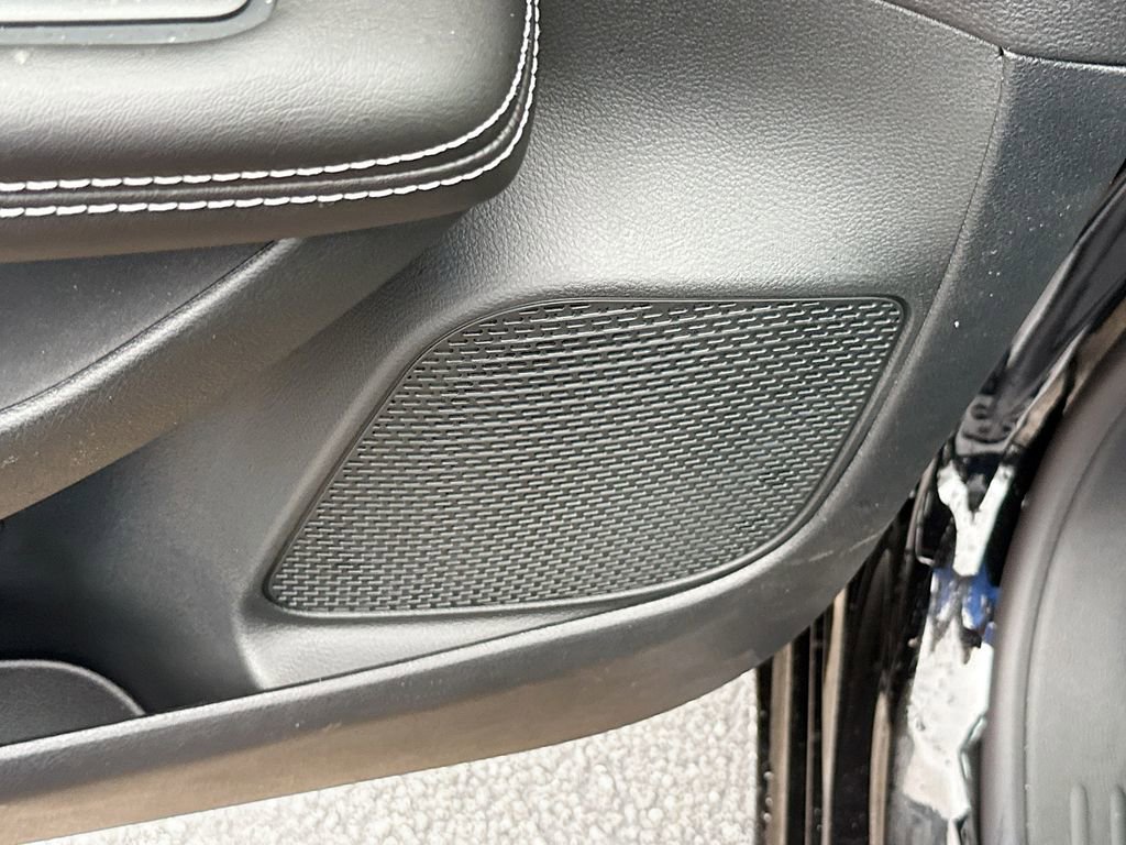 New 2026 Chrysler Pacifica Select FWD image 19