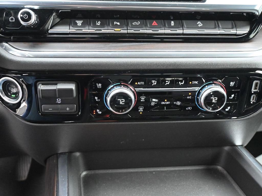 Used 2024 GMC Sierra 3500 SLT w/ SLT Premium Package image 38