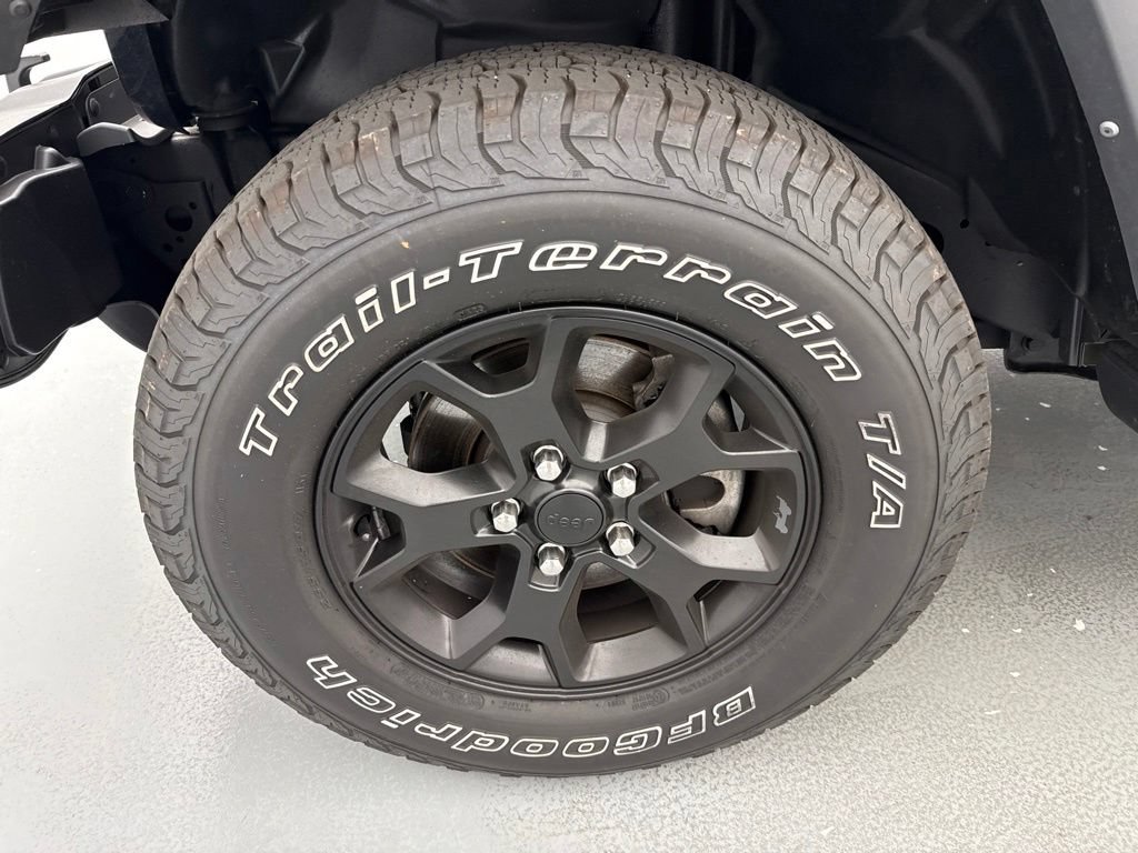Used 2022 Jeep Wrangler Unlimited Sport AWD/4WD image 4