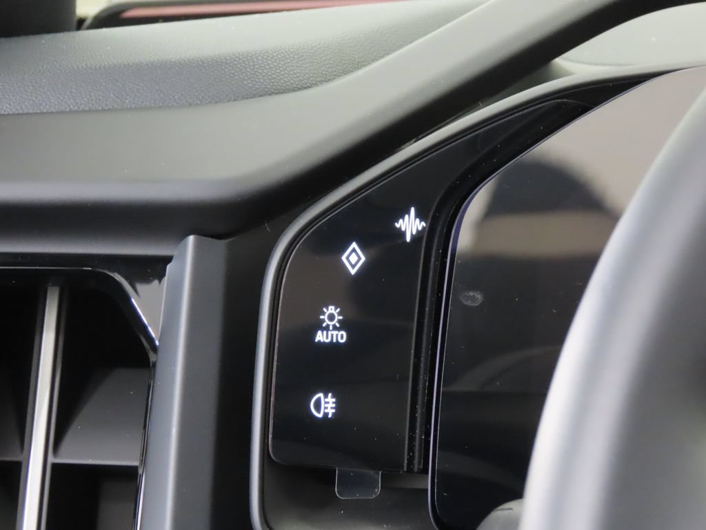 New 2026 Porsche Cayenne Electric AWD/4WD image 24