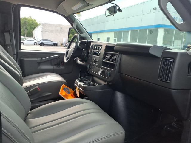 New 2026 Chevrolet Express 3500 w/ Power Convenience Package RWD image 15