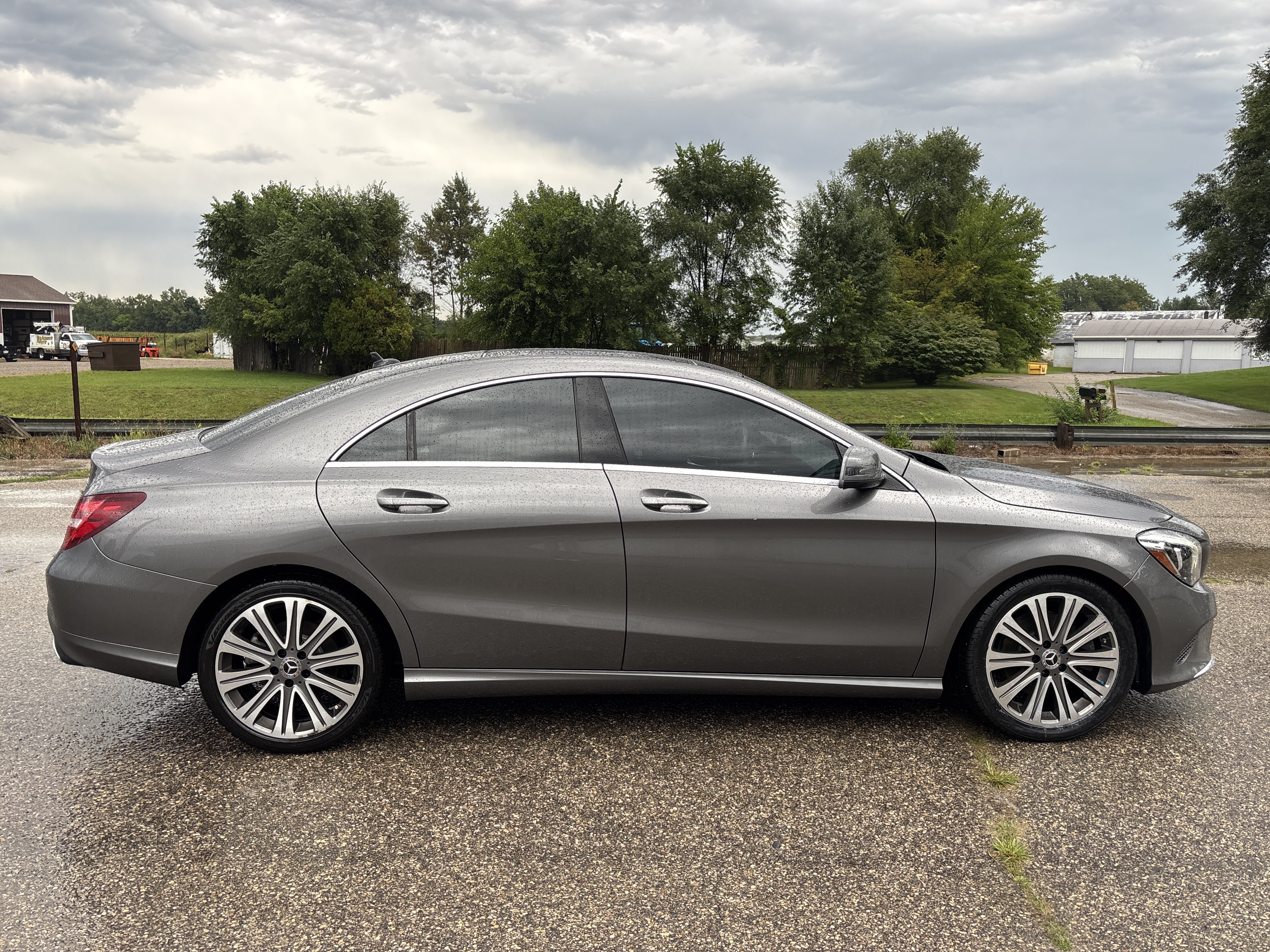 Used 2019 Mercedes-Benz CLA 250 4MATIC image 2