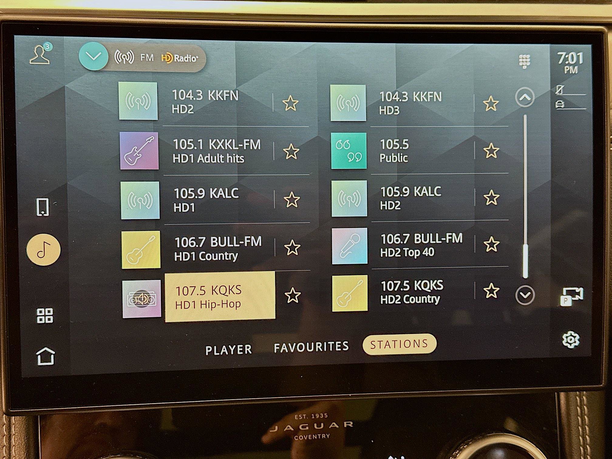 Used 2024 Jaguar F-PACE R-Dynamic S image 21