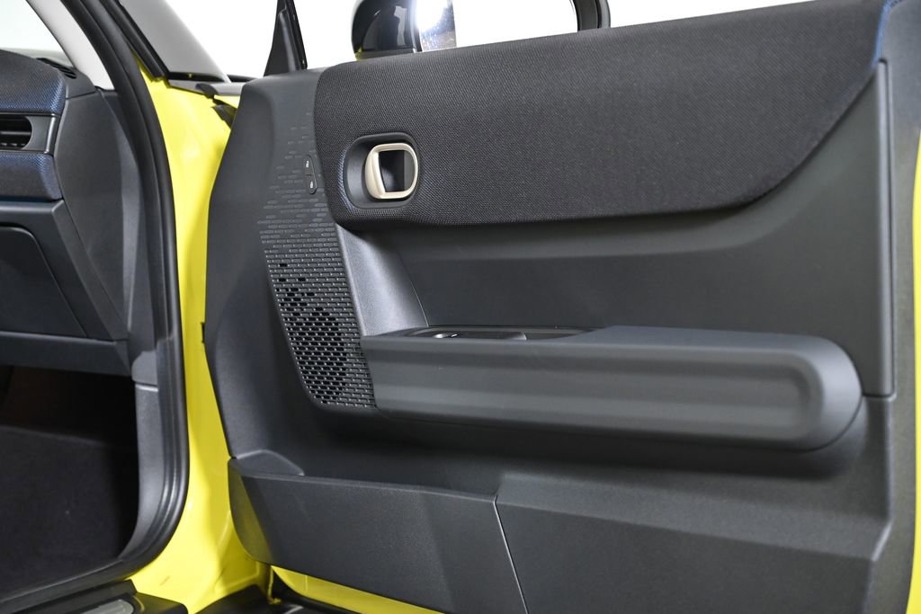 Certified 2025 MINI Cooper 2-Door Hardtop image 23