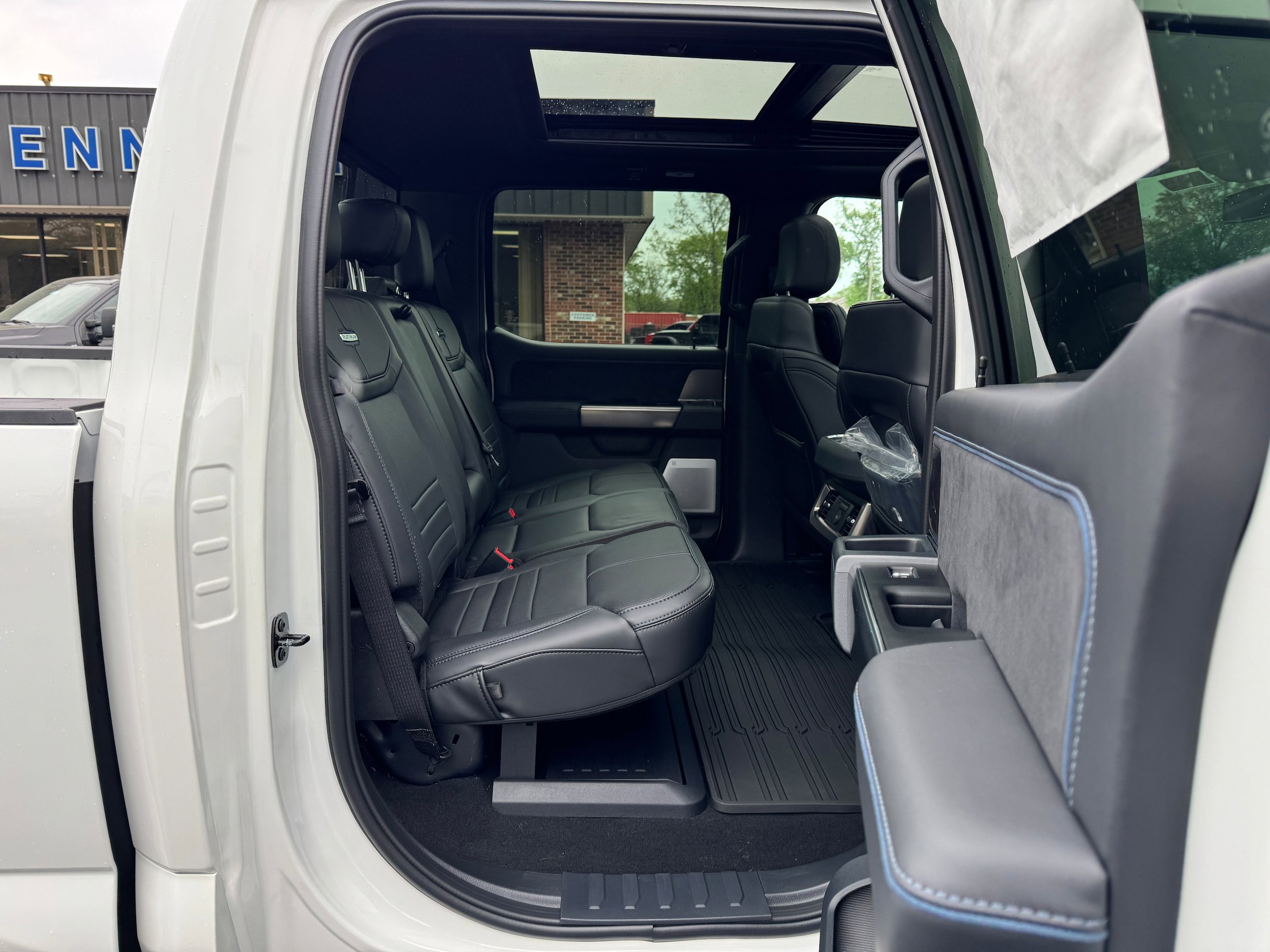 New 2026 Ford F250 Platinum w/ Tremor Off-Road Package AWD/4WD image 14