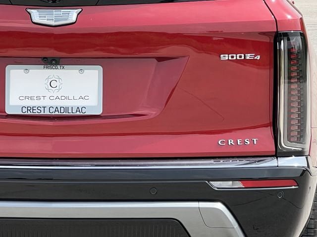 New 2026 Cadillac Vistiq Premium Luxury w/ LPO, Floor Liner Package AWD/4WD image 5